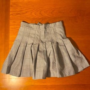 Just a Cute Li’l Skirt!
